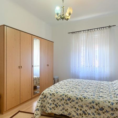 Aida Pula Apartment Экстерьер фото